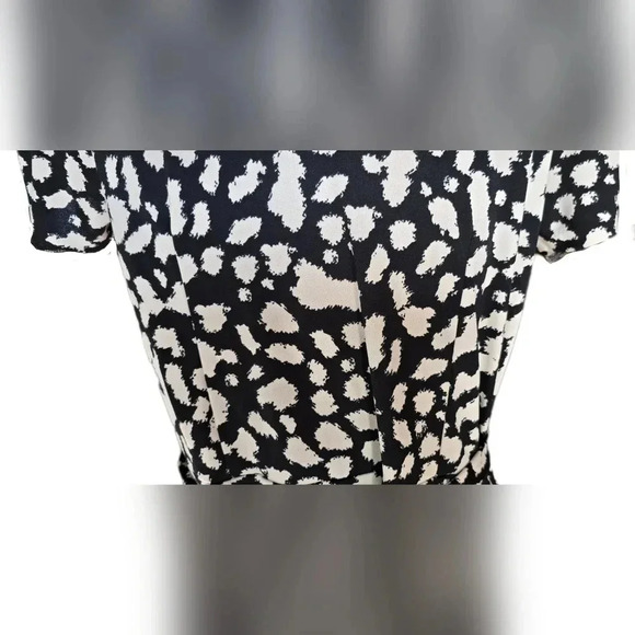 Ann Taylor Loft, Size L, Black and White Wrap Dress - Picture 4 of 16